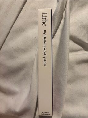 Lithe High Definition Gel Eyeliner Duo— Blueprint and Galaxy Colors